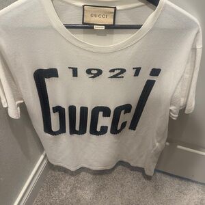 Gucci Ivory Tee with Navy Logo